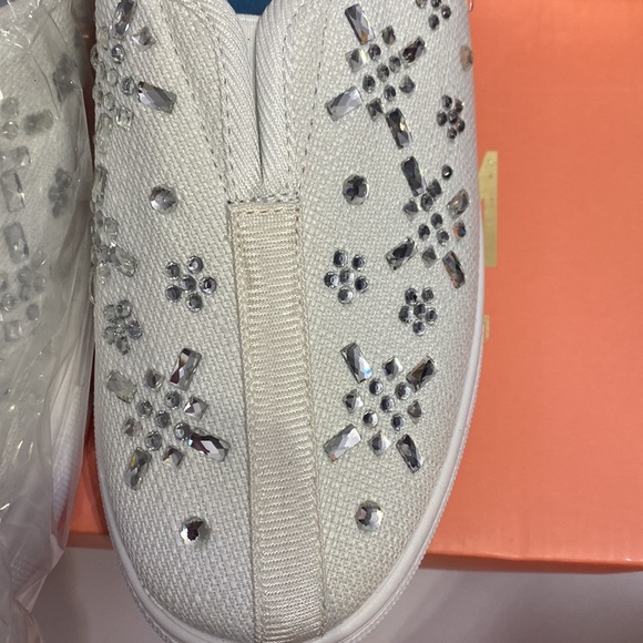 Woman Flats studs shoes - Picture 3 of 3